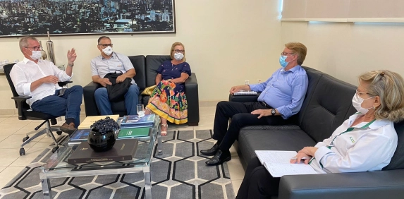 Presidente da Acic recebe representantes do setor de transporte de passageiros