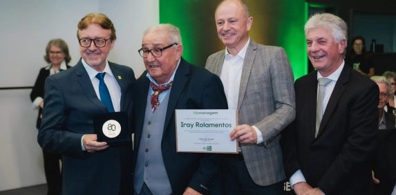 Reencontros e celebra&ccedil;&atilde;o em noite de homenagens na Acic