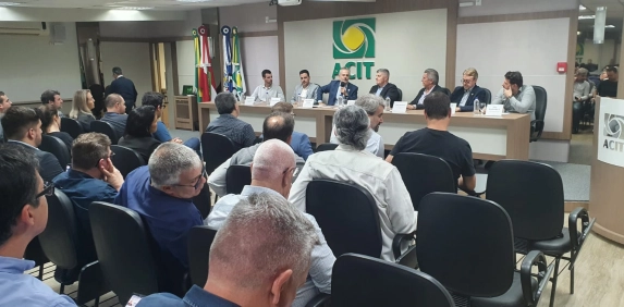 Reuni&atilde;o com secret&aacute;rios de Estado traz perspectivas para o Aeroporto Regional