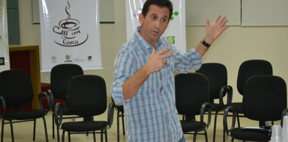 Sa&uacute;de por meio de atividades f&iacute;sicas &eacute; tema abordado no Caf&eacute; com Ci&ecirc;ncia