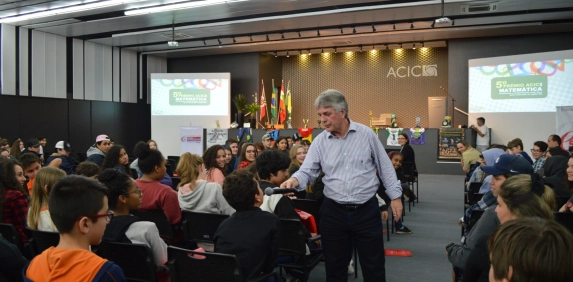 Setor empresarial ser&aacute; a pauta para estudantes nesta quarta-feira na Acic