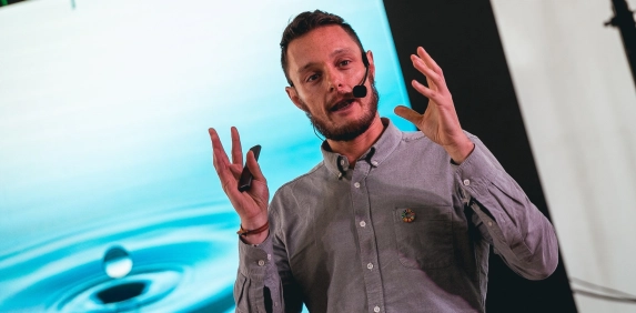 Tom&aacute;s de Lara explica na Expomais o que &eacute; o movimento global das empresas B