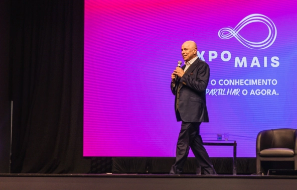 Leandro Karnal encerra o primeiro dia da ExpoMais