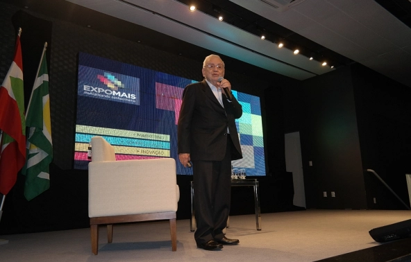 ACIC inicia ExpoMais com palestra de Ozires Silva