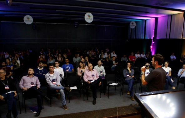 No Fast Dating da Expomais, a oportunidade de fechar neg&oacute;cios