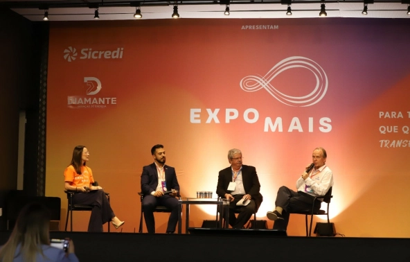 Di&aacute;logos da ExpoMais abordam Transi&ccedil;&atilde;o Energ&eacute;tica Justa, inova&ccedil;&atilde;o e tecnologia