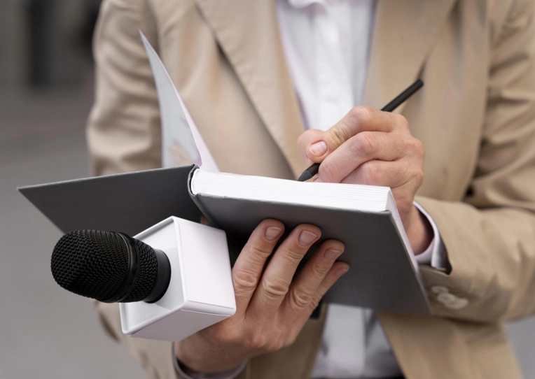 Da visibilidade &agrave; autoridade: o papel da imprensa na constru&ccedil;&atilde;o de reputa&ccedil;&atilde;o