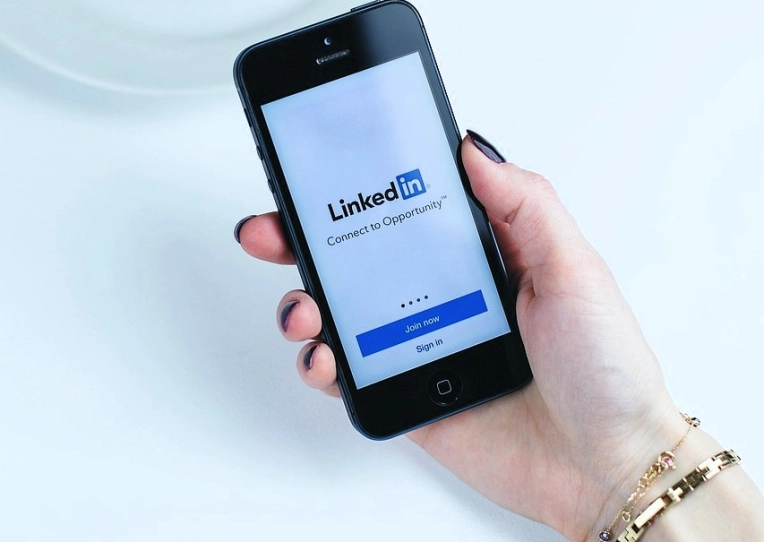 LinkedIn: ferramenta estratégica para negócios e marketing