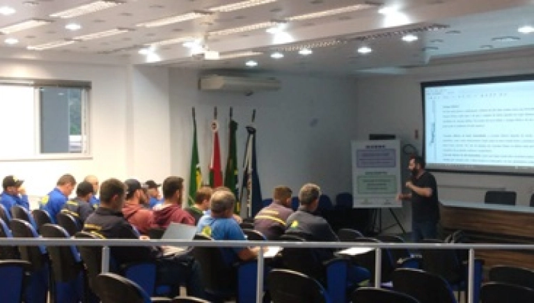 Cerpalo promove reciclagem do curso de NR-10 com os colaboradores