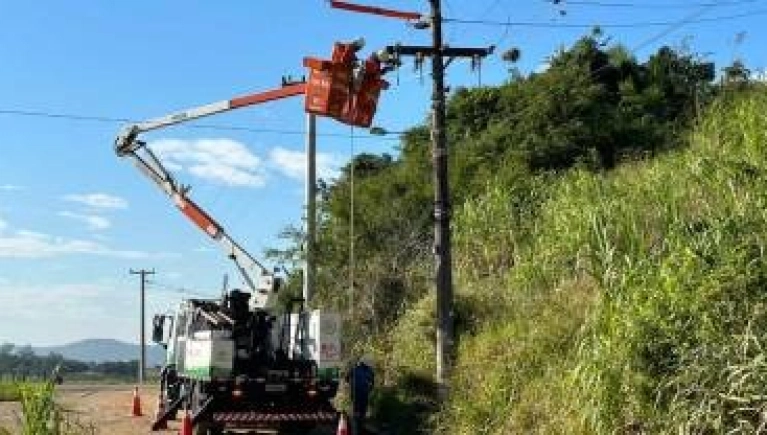 Novo alimentador energizado