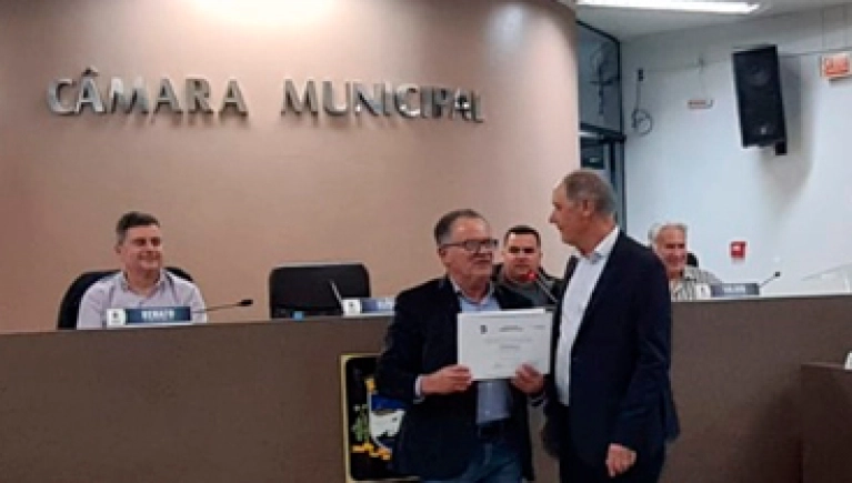 Cerpalo recebe homenagem na Câmara de Imbituba