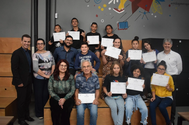 Projeto social Gera&ccedil;&atilde;o Fontana.com chega a 19 anos de atua&ccedil;&atilde;o em Crici&uacute;ma com mais uma turma formada