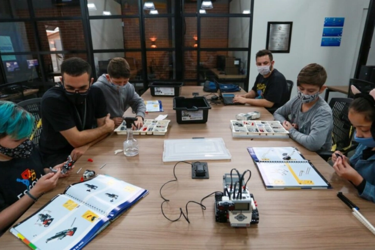 Col&ocirc;nia de F&eacute;rias Abadeus de Crici&uacute;ma ter&aacute; oficinas de rob&oacute;tica