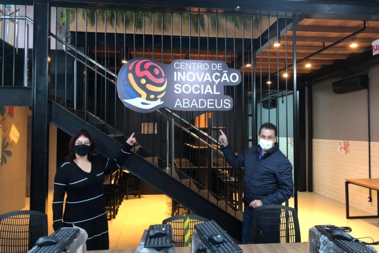 Deputado Rodrigo Minotto visita a Abadeus e destina recursos &agrave; entidade