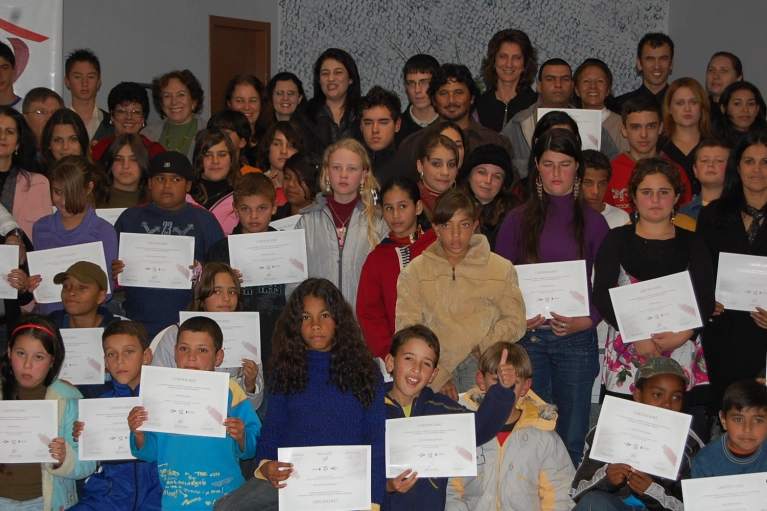 Gera&ccedil;&atilde;o.com Fontana forma nova turma