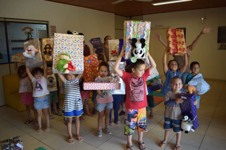 CEI recebe brinquedos dos colaboradores da ag&ecirc;ncia da CEF de Crici&uacute;ma