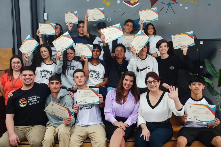 ABADEUS prepara Jovens para o futuro com o curso: CAMINHOS TEC