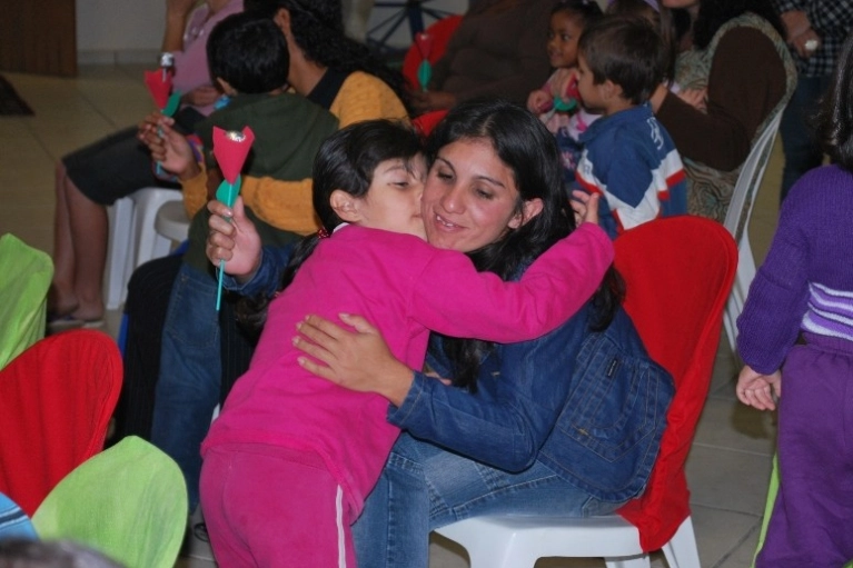 Abadeus realiza confraterniza&ccedil;&atilde;o em homenagem ao dia das m&atilde;es