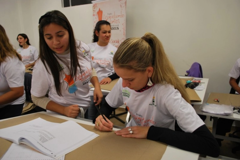 Abadeus com inscri&ccedil;&otilde;es abertas para o segundo semestre