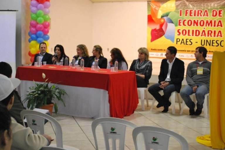 Aberta oficialmente a 1&ordf; Feira de Economia Solid&aacute;ria