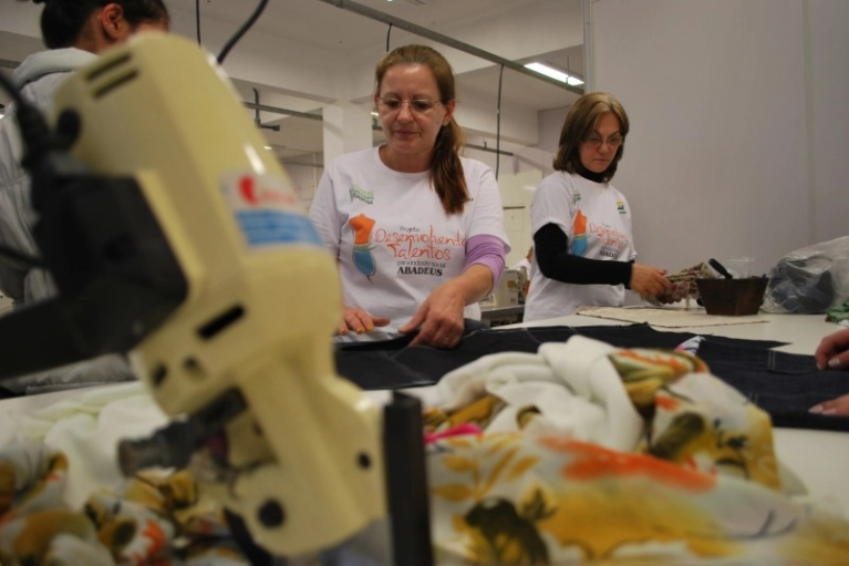 Inscri&ccedil;&otilde;es abertas para cursos na &aacute;rea do vestu&aacute;rio