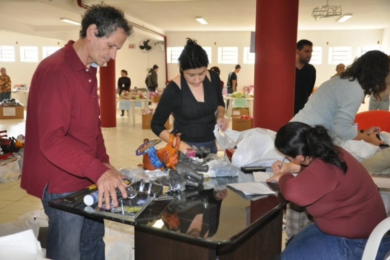 Bazar solid&aacute;rio da Abadeus arrecada mais de R$40 mil para a institui&ccedil;&atilde;o