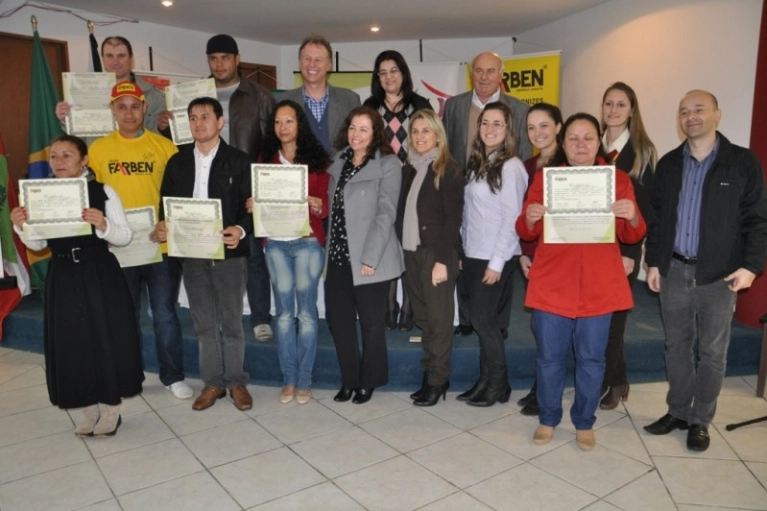 Novos profissionais para o mercado de Pintura Imobili&aacute;ria e moveleira