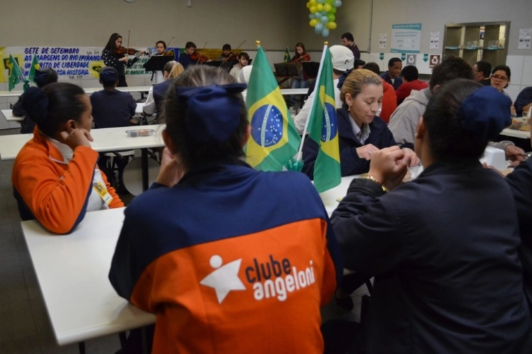 Abadeus &eacute; beneficiada por a&ccedil;&atilde;o social do Supermercado Angeloni