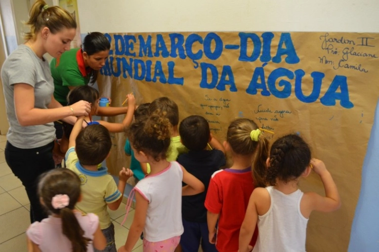 Abadeus realiza atividade de conscientiza&ccedil;&atilde;o no dia mundial da &aacute;gua