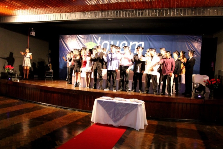 Abadeus forma turma de Jovens Aprendizes em parceria com a Librelato