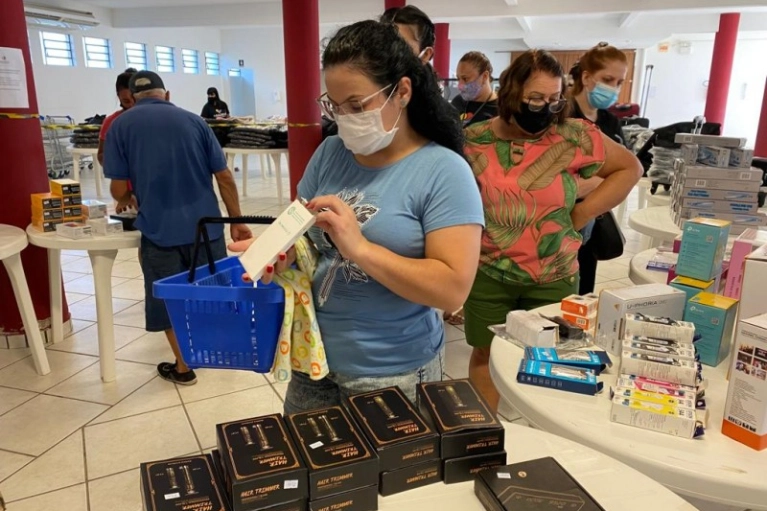 Abadeus arrecada mais de R$ 86 mil com bazar de produtos apreendidos pela Receita Federal