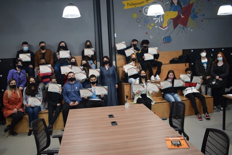 Abadeus realiza formatura dos alunos dos projetos Ser Empreendedor de Sonhos e Educa&ccedil;&atilde;o Tecnol&oacute;gica