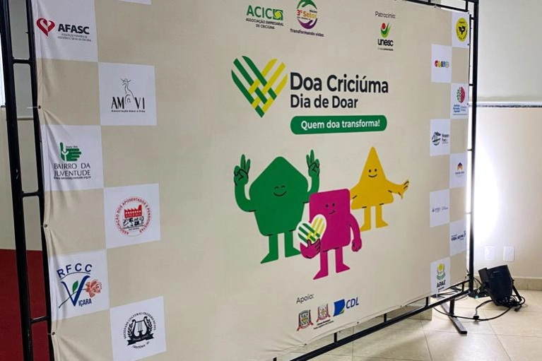 Doa Crici&uacute;ma: a&ccedil;&atilde;o lan&ccedil;ada para promover o Dia de Doar vai beneficiar 17 organiza&ccedil;&otilde;es sociais da cidade.