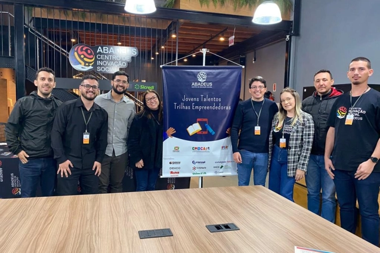 ABADEUS prepara mais de 20 jovens para o mercado de trabalho