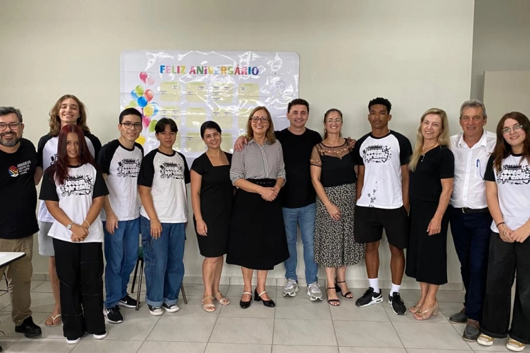 Jovens Aprendizes da ABADEUS, n&uacute;cleo de Urussanga receberam uma visita especial.