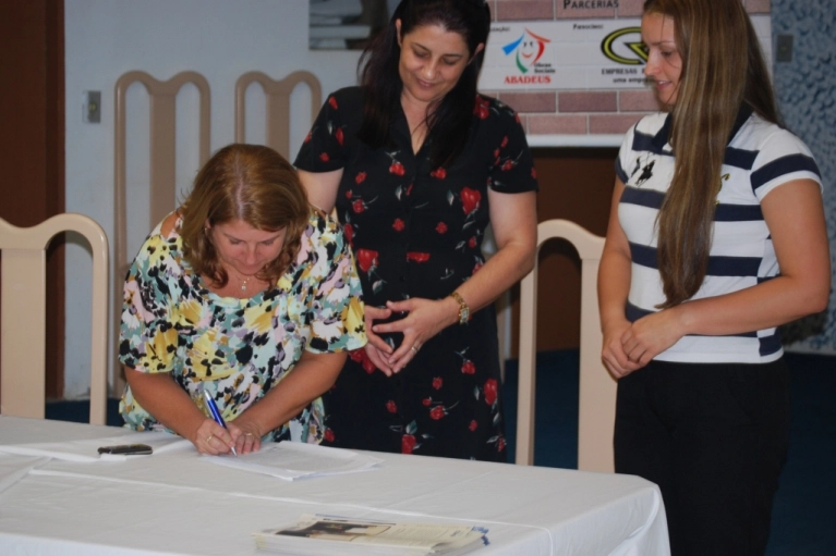 Abadeus renova parceria com Empresas Rio Deserto