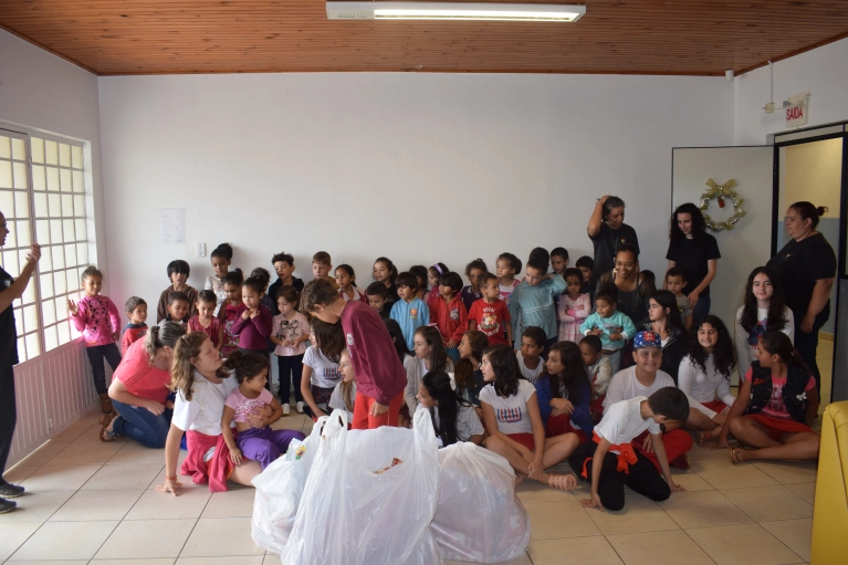 Escola The&oacute;philo Cassemiro Silveira