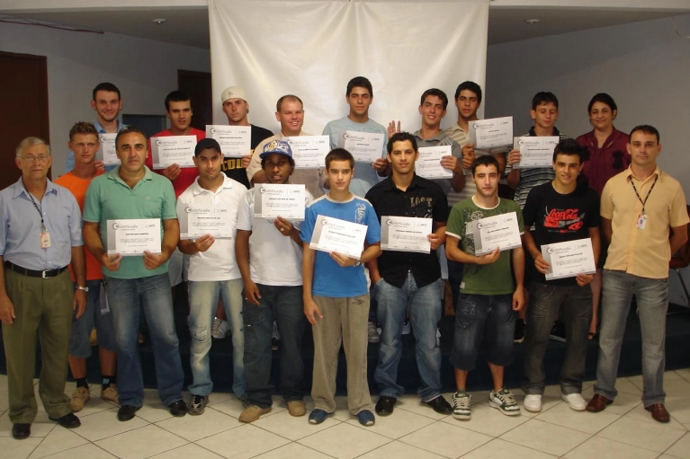 Abadeus forma turma de manuten&ccedil;&atilde;o mec&acirc;nica 