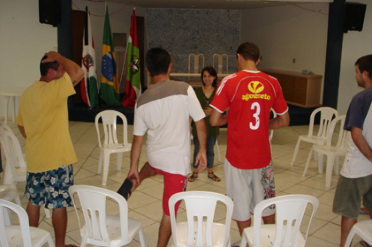 Abadeus oferece acompanhamento psicol&oacute;gico aos detentos do Santa Augusta