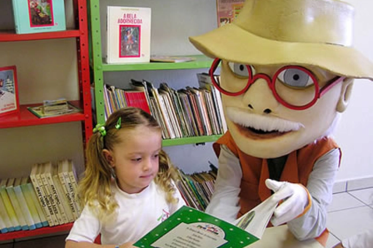 ABADEUS homenageia Professor Fortulino no Dia Nacional do Livro Infantil