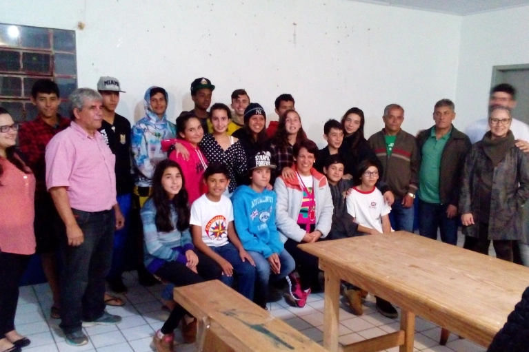 Elei&ccedil;&atilde;o da associa&ccedil;&atilde;o de moradores mirim do bairro Cristo Redentor 