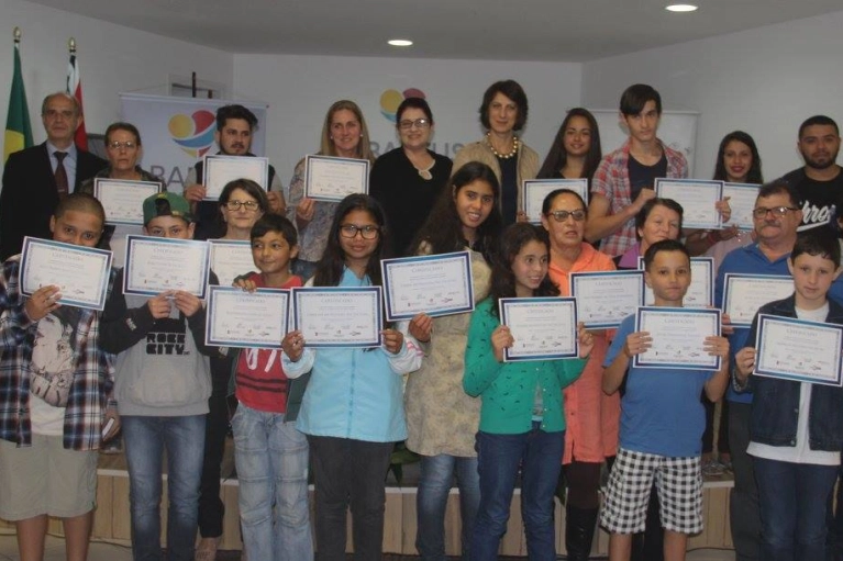 Formatura Projeto Gera&ccedil;&atilde;o.com Fontana