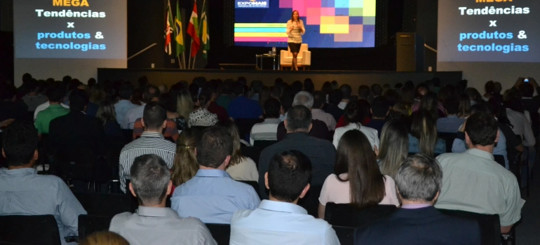 Mais de 400 pessoas participam do primeiro dia de Expomais