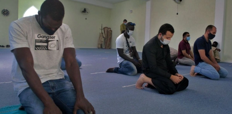 F&eacute; e imigra&ccedil;&atilde;o: mu&ccedil;ulmanos celebram o Ramad&atilde; no Centro Isl&acirc;mico de Joinville