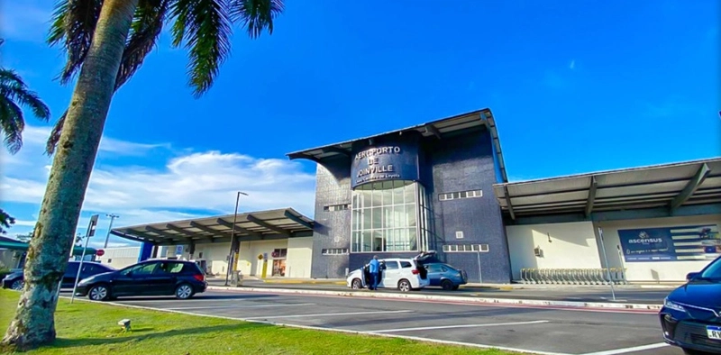 Empresa mexicana vai assumir administra&ccedil;&atilde;o de aeroportos de Joinville e Navegantes em 2026