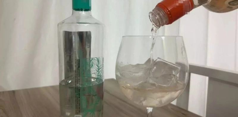 Jorginho Mello se manifesta ap&oacute;s aumento na procura por servi&ccedil;os de sa&uacute;de em SC por causa do metanol