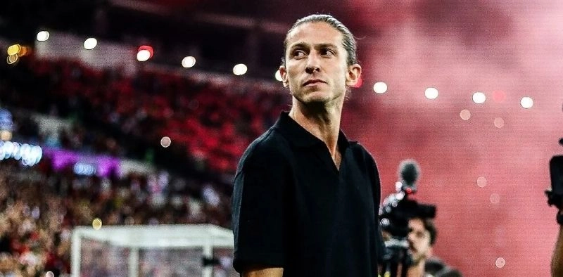 Presidente interino do JEC revela tentativa de contato com Filipe Lu&iacute;s para atuar como manager