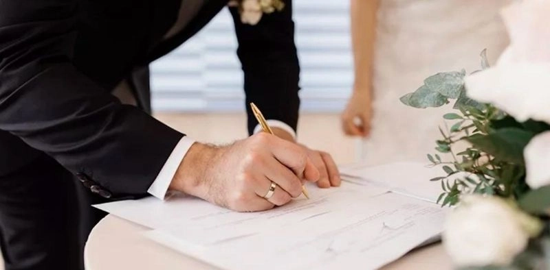 Cerca de 200 casais v&atilde;o oficializar uni&atilde;o em casamento coletivo gratuito na Expoville