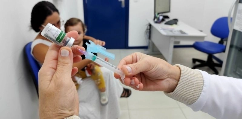 Vacina&ccedil;&atilde;o contra a gripe tem atendimento ampliado neste fim de semana em Joinville