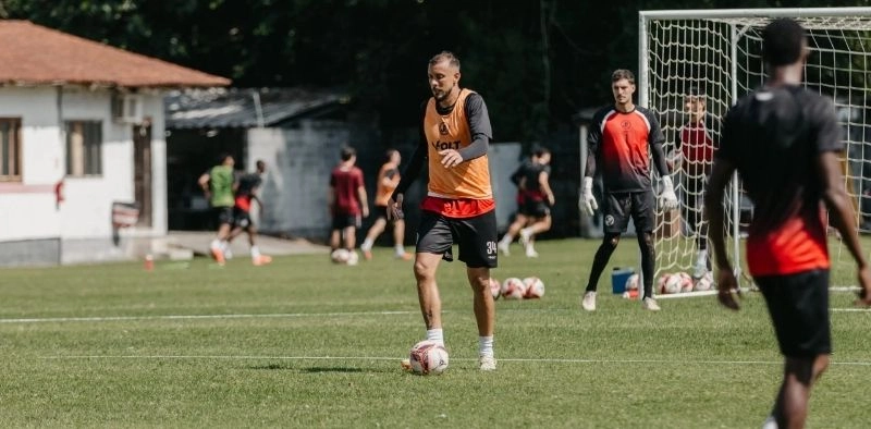 JEC tenta se reconstruir na S&eacute;rie D e o torcedor tenta acreditar